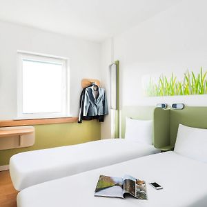 Habitación con 2 Camas Individuales